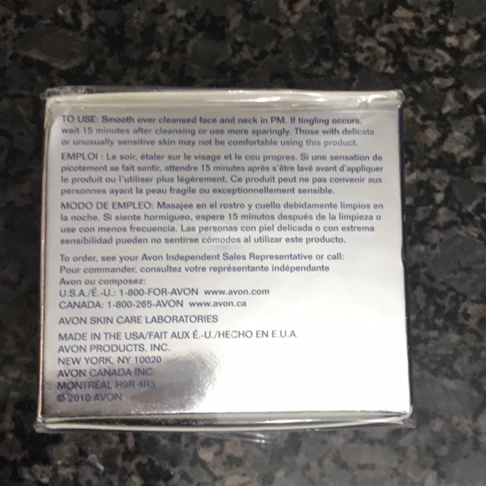 NEW Avon Rejuvenate Sapphire Emulsion night 50g - Picture 3 of 4